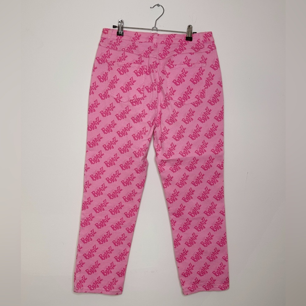 Dollskill x BRATZ Logo jeans pink size Large
